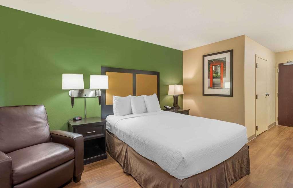 Extended Stay America Select Suites - Columbia - Stadium Blvd Room photo